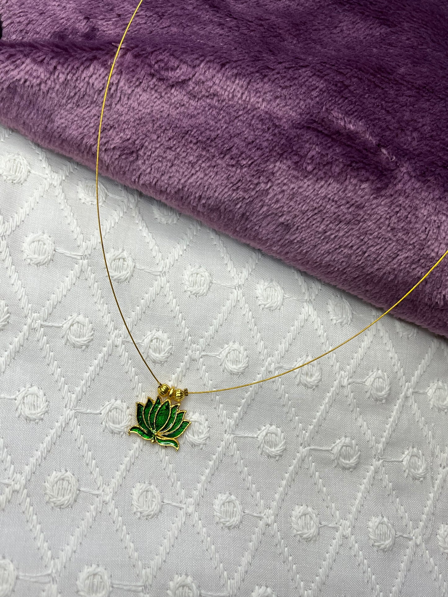 Invisible Lotus Chain